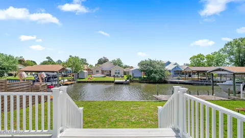 1319 Capri Dr, Panama City, FL 32405