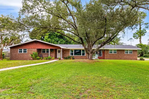 102 Kentucky Ave, Lynn Haven, FL 32444