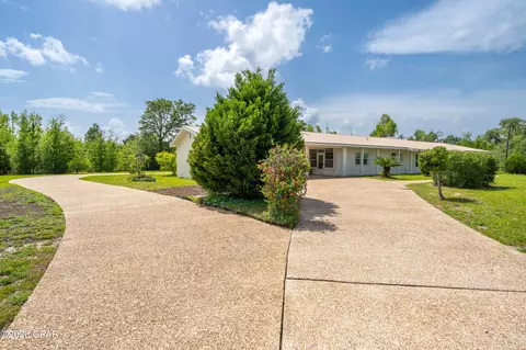 Exterior - 1012 Tech Dr, Lynn Haven, FL 32444 photo 4 of 9