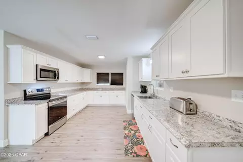 Kitchen - 1012 Tech Dr, Lynn Haven, FL 32444 photo 1 of 4