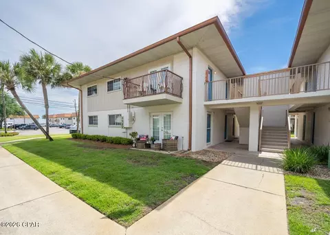 2100 W Beach Dr #J201, Panama City, FL 32401