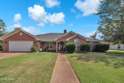 3216 Bob Jones Dr, Lynn Haven, FL 32444