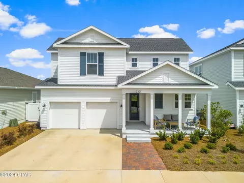 2221 Warbler St, Panama City, FL 32405