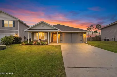 136 Merrion Rd, Southport, FL 32409