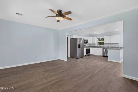 Living - 1214 Johnson Ave, Chipley, FL 32428 photo 1 of 6