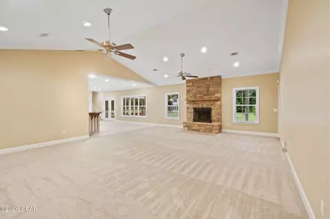 Living - 660 Hwy 273, Chipley, FL 32428 photo 2 of 4