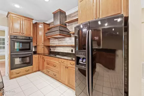 Kitchen - 660 Hwy 273, Chipley, FL 32428 photo 3 of 5