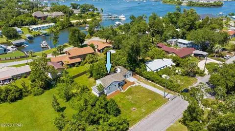 1303 E 2nd Ct, Panama City, FL 32401