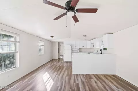 3382 Lakeshore Dr, Chipley, FL 32428 photo 6