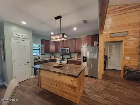 Kitchen - 2547 Nightfall Pl, Chipley, FL 32428 photo 4 of 4