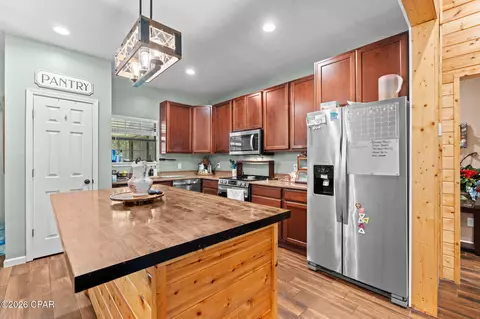 Kitchen - 2547 Nightfall Pl, Chipley, FL 32428 photo 2 of 4