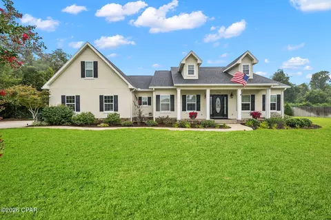 704 E 13th St, Lynn Haven, FL 32444
