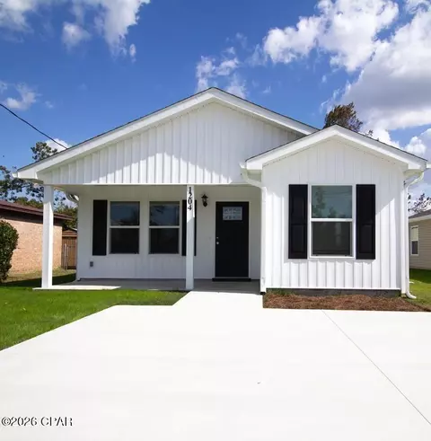 1218 Louisiana Ave, Panama City, FL 32401
