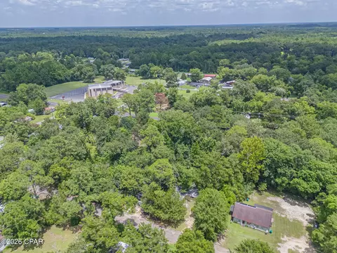 View/Area - 529 N 5th St, Chipley, FL 32428 photo 2 of 3