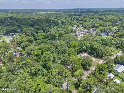 View/Area - 529 N 5th St, Chipley, FL 32428 photo 3 of 3