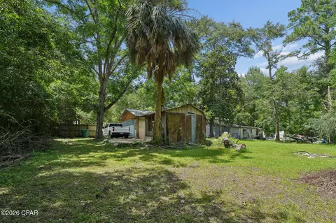 Exterior - 529 N 5th St, Chipley, FL 32428 photo 5 of 8