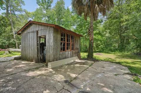 Exterior - 529 N 5th St, Chipley, FL 32428 photo 7 of 8