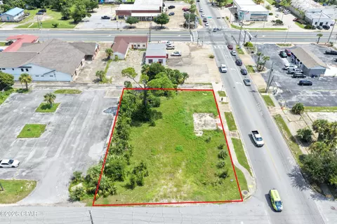 14 W 11th St, Panama City, FL 32401
