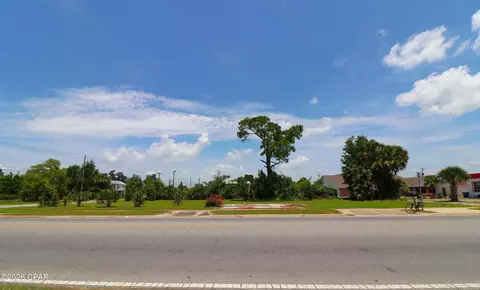 14 W 11th St, Panama City, FL 32401