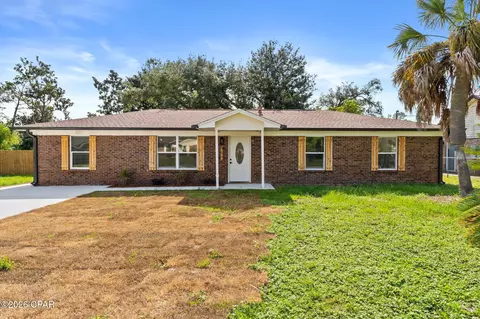 909 Louisiana Ave, Lynn Haven, FL 32444