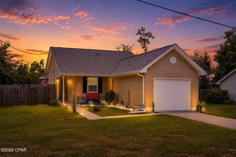 2512 E 37th St, Panama City, FL 32405