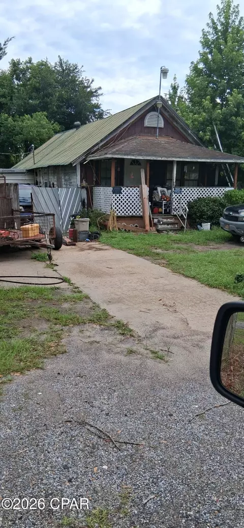 6911 Coe Rd, Panama City, FL 32404