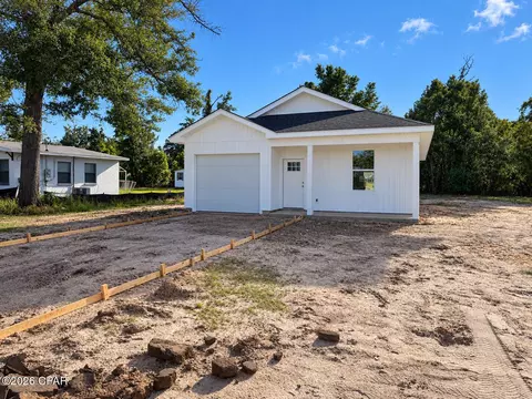 803 N 9th St, Panama City, FL 32404