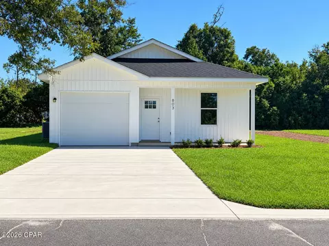803 N 9th St, Panama City, FL 32404
