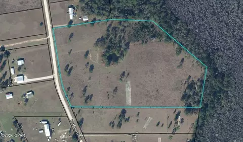 410 Foxchase Dr, Wewahitchka, FL 32465