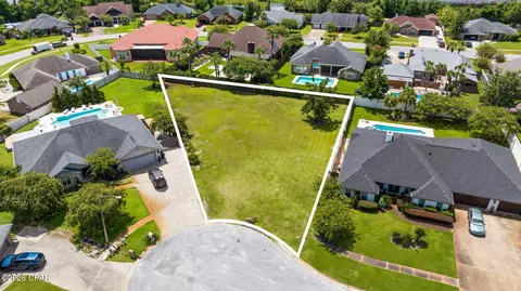504 Parkwood Ct, Panama City, FL 32405