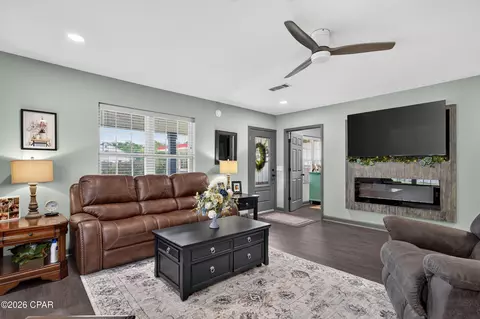 Other - 717 Sinclair St, Chipley, FL 32428 photo 4 of 9