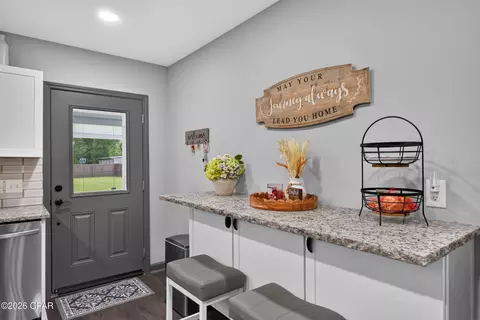 Entry Way - 717 Sinclair St, Chipley, FL 32428 photo 1 of 1