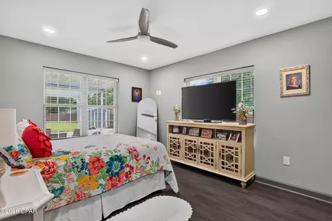 Bedroom - 717 Sinclair St, Chipley, FL 32428 photo 4 of 6