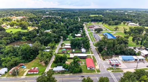 View/Area - 717 Sinclair St, Chipley, FL 32428 photo 4 of 6