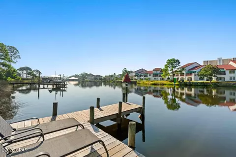 8829 N Lagoon Dr, Panama City, FL 32408