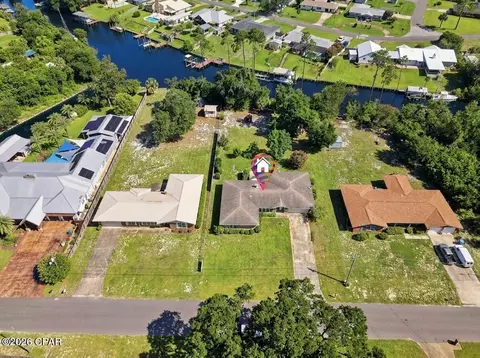 2306 Pretty Bayou Island Dr, Panama City, FL 32405
