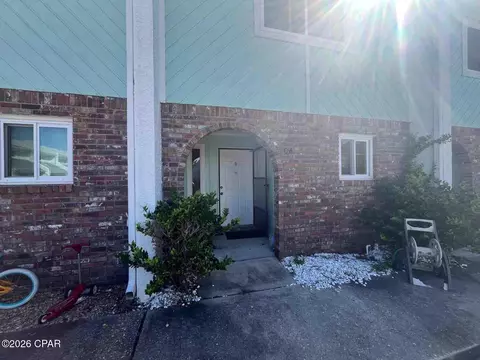 8623 N Lagoon Dr #C4, Panama City, FL 32408