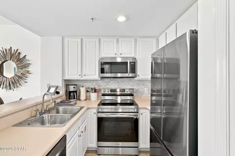5115 Gulf Dr #705, Panama City, FL 32408