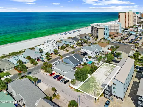 4112 Holiday Dr, Panama City Beach, FL 32408