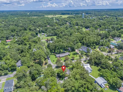 View/Area - 672 Main St, Chipley, FL 32428 photo 6 of 7