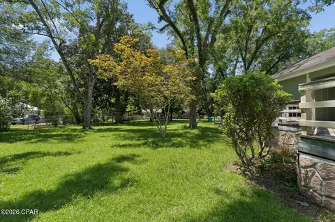 Exterior - 672 Main St, Chipley, FL 32428 photo 7 of 13