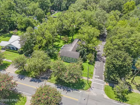 View/Area - 672 Main St, Chipley, FL 32428 photo 1 of 7