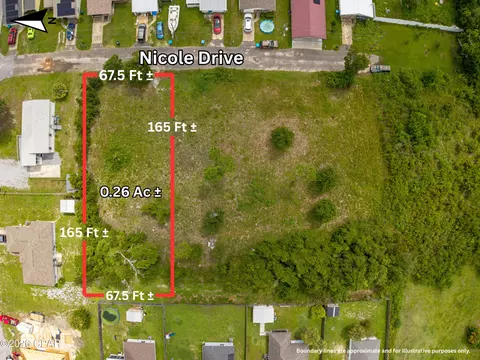 610 Nicole Dr, Panama City, FL 32404