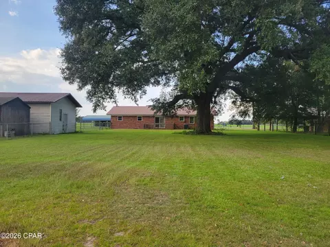 Exterior - 5081 8th Ave, Malone, FL 32445 photo 2 of 9