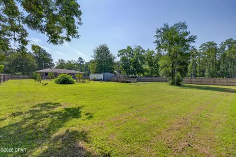 Exterior - 760 Brown St, Chipley, FL 32428 photo 7 of 9