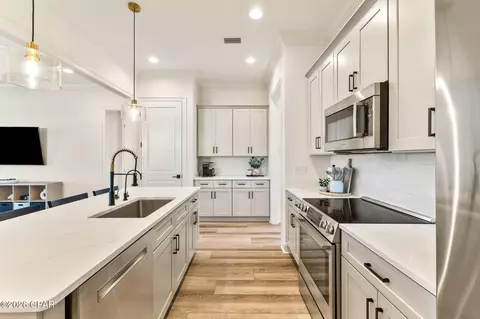 Kitchen - 120 Suwannee Dr, Watersound, FL 32461 photo 2 of 7