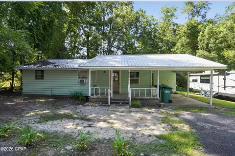 395 E Brock Ave, Bonifay, FL 32425