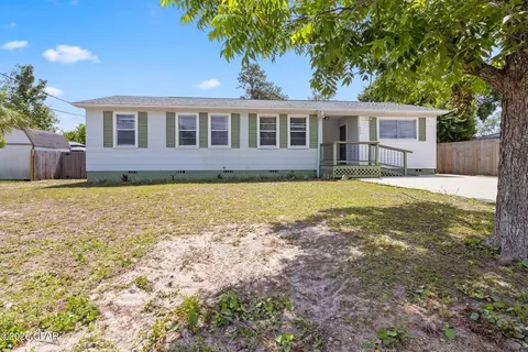 1402 Arthur Ave, Panama City, FL 32401