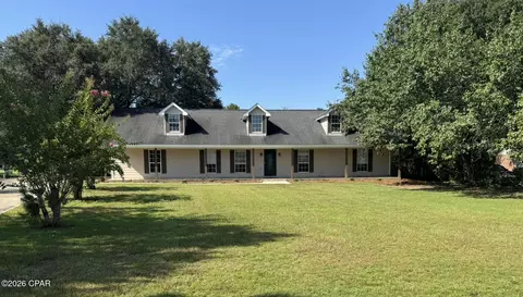 4769 Sheffield Dr, Marianna, FL 32446