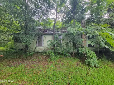959 3rd Ave, Graceville, FL 32440
